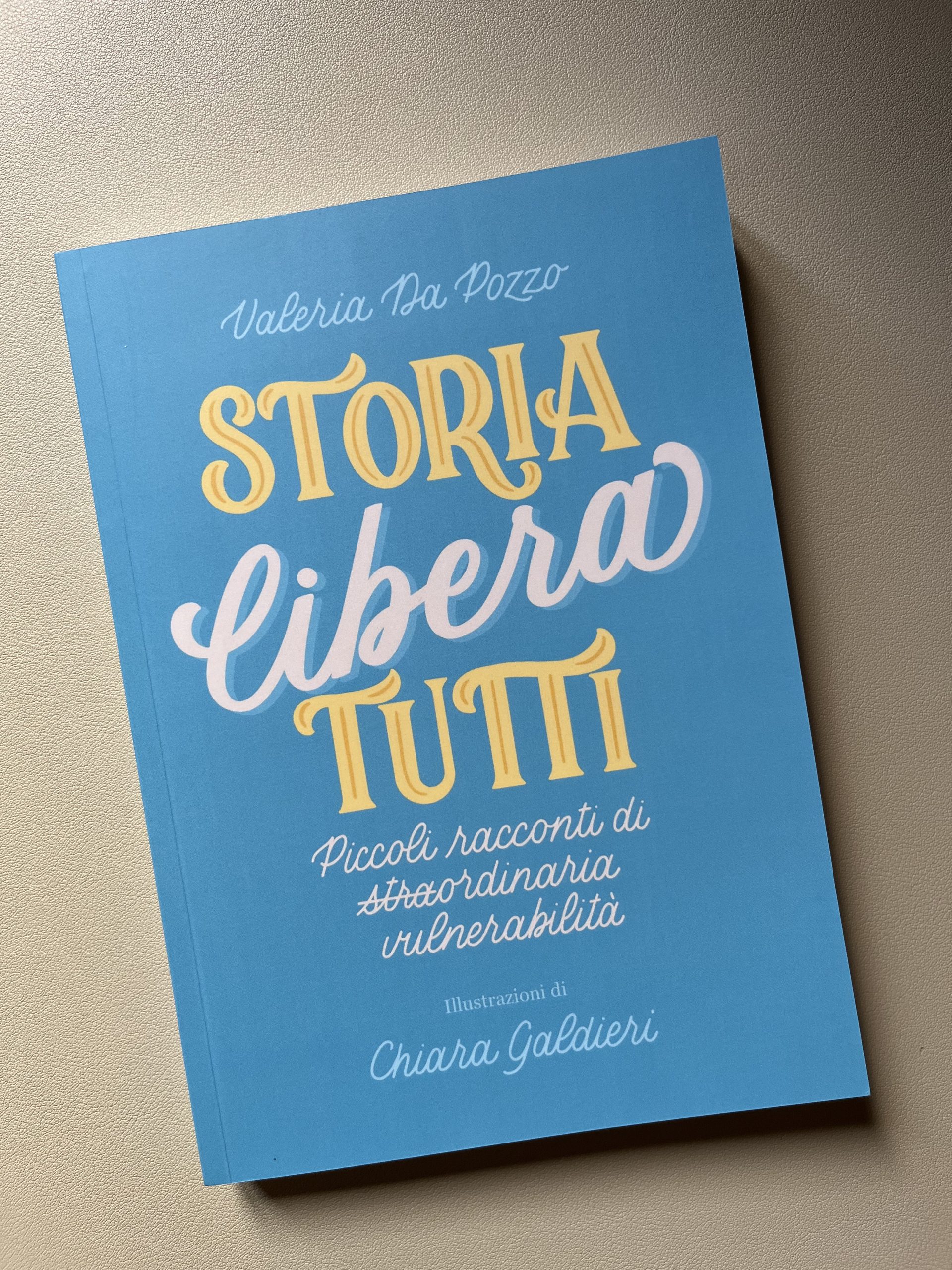 Lettering digitale per la copertina del libro Storia Libera Tutti